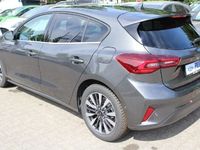 Neu Ford Focus Titanium X 155 PS (114 kW) 2025 Grau Limousine