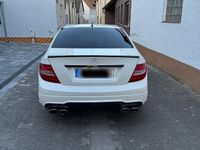 Gebraucht Mercedes C350 Avantgarde 306 PS (225 kW) 2012 Weiß Limousine