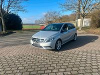 Gebraucht Mercedes B250 211 PS (155 kW) 2013 Silber Van / Kleinbus