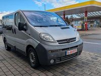 Gebraucht Opel Vivaro 101 PS (74 kW) 2002 Silber Van / Kleinbus