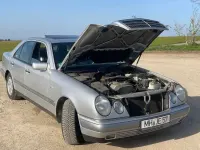 Gebraucht Mercedes E200 Elegance 136 PS (100 kW) 1999 Silber Limousine