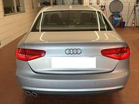 Gebraucht Audi A4 Attraction 150 PS (110 kW) 2015 Silber Limousine