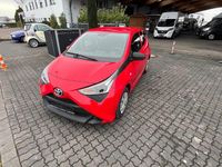 Gebraucht Toyota Aygo 72 PS (52 kW) 2019 Rot Kleinwagen