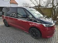 Gebraucht VW Multivan Style 150 PS (110 kW) 2023 Rot Van