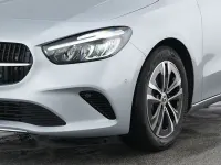 Gebraucht Mercedes B180 Progressive 136 PS (100 kW) 2025 Silber Van / Kleinbus