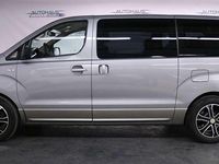 Gebraucht Hyundai H-1 170 PS (125 kW) 2017 Creamy white / sol Van / Kleinbus