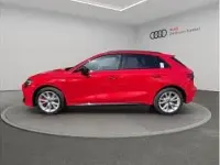 Gebraucht Audi A3 S-Line 272 PS (200 kW) 2025 Rot (progressivrot metallic) Limousine