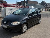 Gebraucht VW Fox 54 PS (39 kW) 2009 Schwarz Kleinwagen