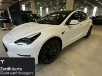 Gebraucht Tesla Model 3 Performance 377 kW (513 PS) 2022 Pearl white multicoat Limousine