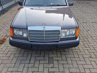 Gebraucht Mercedes 200 75 PS (55 kW) 1992 Violet Limousine