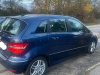 Gebraucht Mercedes B180 109 PS (80 kW) 2010 Blau Van / Kleinbus