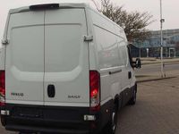 Gebraucht Iveco Daily 155 PS (114 kW) 2022 Weiß Limousine