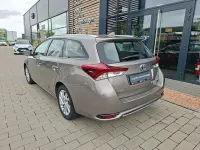 Gebraucht Toyota Auris Hybrid Edition 135 PS (99 kW) 2016 Braun Kombi