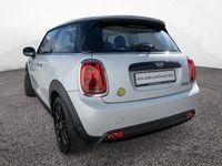 Gebraucht Mini Cooper SE Classic 135 kW (184 PS) 2023 Weiß Kleinwagen