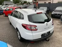 Gebraucht Renault Mégane Expression 110 PS (80 kW) 2012 Weiß Limousine