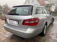 Gebraucht Mercedes E220 Elegance 170 PS (125 kW) 2011 Silber Kombi