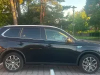 Gebraucht Mitsubishi Outlander P-HEV Top 203 PS (149 kW) 2016 Schwarz SUV