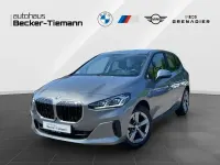 Gebraucht BMW 220 Active Tourer Sport Line 156 PS (114 kW) 2023 Skyscraper grau Van / Kleinbus