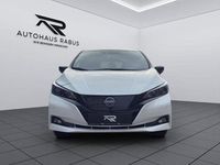 Gebraucht Nissan Leaf Tekna 160 kW (218 PS) 2024 Pearl white pearleffekt/dach black met (metallic) Kleinwagen