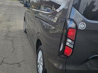 Gebraucht Ford Tourneo Titanium 170 PS (125 kW) 2025 Schwarz Van / Kleinbus