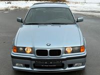 Gebraucht BMW 320 M Sport 150 PS (110 kW) 1992 Blau Coupé