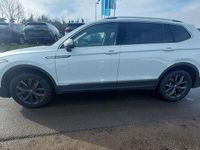 Gebraucht VW Tiguan Allspace 150 PS (110 kW) 2022 Weiß SUV