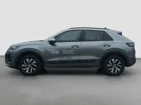 Gebraucht VW T-Roc Life 116 PS (85 kW) 2026 Grau (wolf grey metallic) SUV
