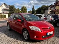Gebraucht Toyota Auris 100 PS (73 kW) 2012 Rot Kleinwagen