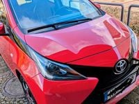 Gebraucht Toyota Aygo X-wave 69 PS (50 kW) 2017 Rot Kleinwagen