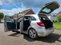 Gebraucht Mercedes B200 Urban 156 PS (114 kW) 2018 Silber Kleinwagen