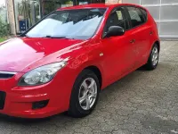 Gebraucht Hyundai i30 109 PS (80 kW) 2009 Rot Kleinwagen