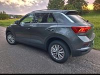 Gebraucht VW T-Roc 150 PS (110 kW) 2018 Grau SUV