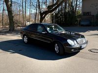 Gebraucht Mercedes E220 150 PS (110 kW) 2006 Schwarz Limousine