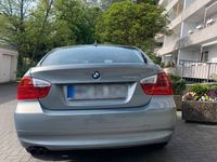 gebraucht BMW 325 i E90 ; Automatik ; Xenon ; Navi ; Klima ; AHK ; 8fach ber