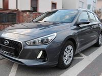 Gebraucht Hyundai i30 101 PS (74 kW) 2018 Grau Kombi