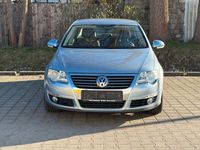 Gebraucht VW Passat Highline 150 PS (110 kW) 2005 Blau Limousine