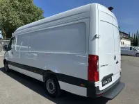 Gebraucht Mercedes Sprinter 170 PS (125 kW) 2025 Arktikweiss Van