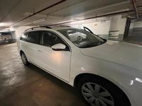 Gebraucht VW Passat Comfortline 150 PS (110 kW) 2011 Weiß Kombi