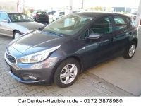 Gebraucht Kia Ceed Attract 99 PS (72 kW) 2013 Grau Kleinwagen