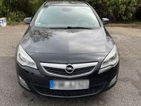 gebraucht Opel Astra Astra1.7 CDTI DPF Sports Tourer Design Edition