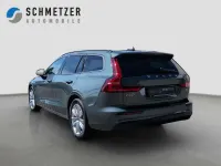 Gebraucht Volvo V60 Core 197 PS (144 kW) 2026 Forest lake Kombi