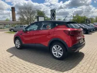 Używany Renault Captur Equilibre 100 KM (73 kW) 2023 Czerwony SUV