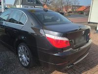 Gebraucht BMW 525 197 PS (144 kW) 2009 Schwarz Limousine