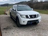 Gebraucht Nissan Navara 231 PS (169 kW) 2015 Weiß Pickup