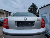 Second-hand Skoda Superb 150 CP (110 kW) 2003 Argintiu Berlinǎ