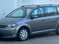 Gebraucht VW Touran Trendline 140 PS (102 kW) 2011 Grau Van / Kleinbus