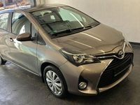 Gebraucht Toyota Yaris Comfort 99 PS (72 kW) 2014 Beige Kleinwagen