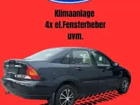 Gebraucht Ford Focus Ghia 101 PS (74 kW) 2001 Blau Limousine