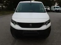 Gebraucht Peugeot Partner 110 PS (80 kW) 2020 Weiß Van / Kleinbus
