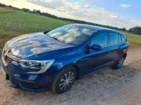 Gebraucht Renault Mégane GrandTour 140 PS (102 kW) 2019 Blau Kombi